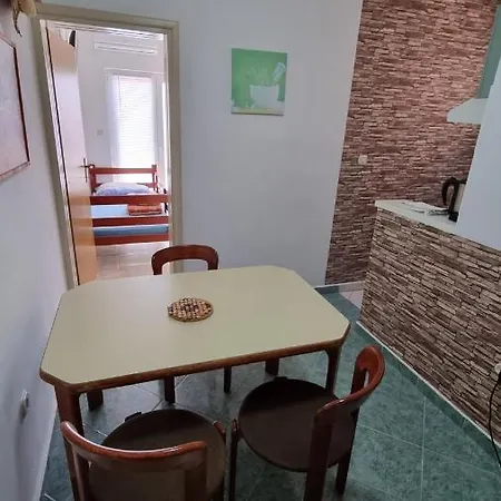 Apartments Zrakic Апартаменты *