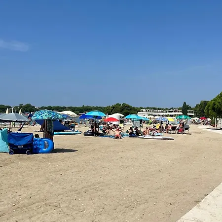 Апартаменты Apartments Zrakic Затон