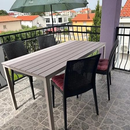 Apartments Zrakic Затон