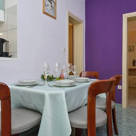 Apartments Zrakic Затон