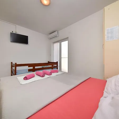 Apartments Zrakic *