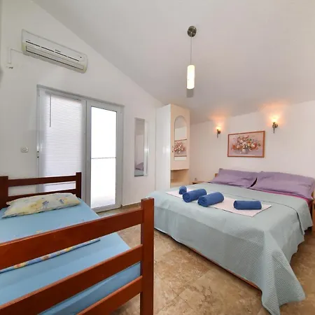 Apartments Zrakic * Zaton (Zadar)