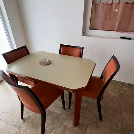 Apartments Zrakic